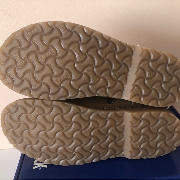 Birkenstock Melrose Genuine Shearling Suede Leather Boot. Size: 7, 38 - Picture 9 of 11